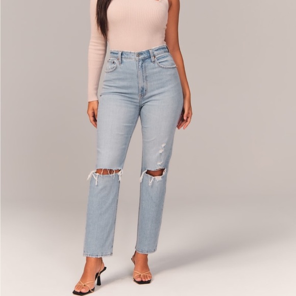 NWT❗️A&F Curve Love Ultra High Rise Ankle Straight Jeans - Picture 3 of 10